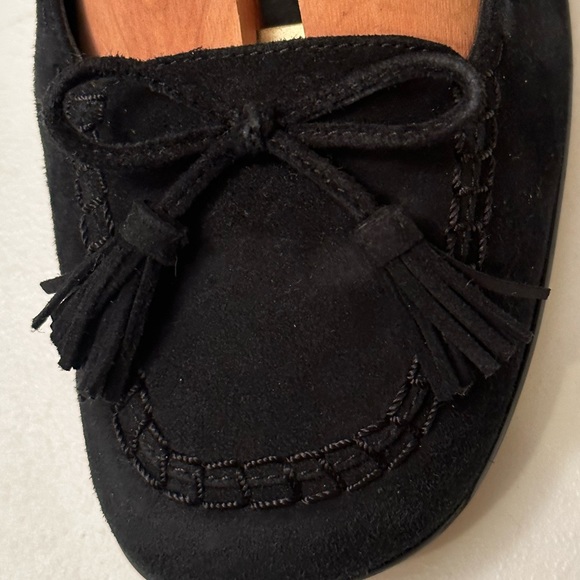 AK Anne Klein vintage black suede gently worn with small heel - Picture 2 of 3